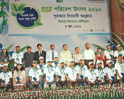 Receiving-Award--4-RSF